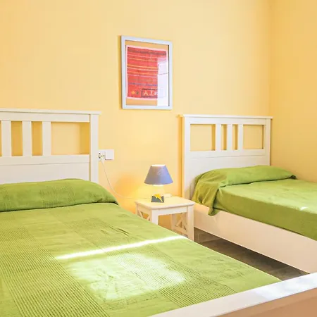 Tarongers - Only Families Holiday home *