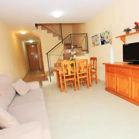 Tarongers - Only Families Holiday home *
